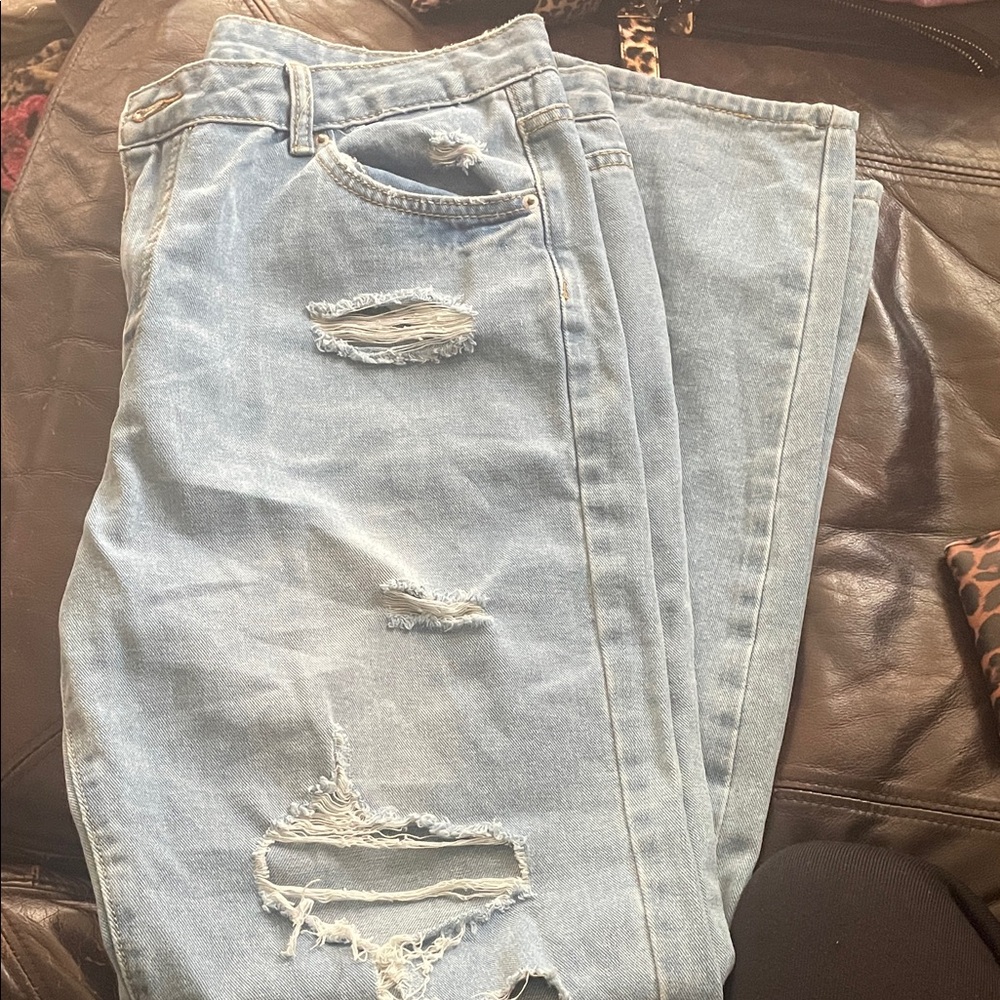 SHEIN Light Blue Ripped Boyfriend Jeans
